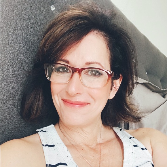 Meet your Posher, Rene - Picture 1 of 1